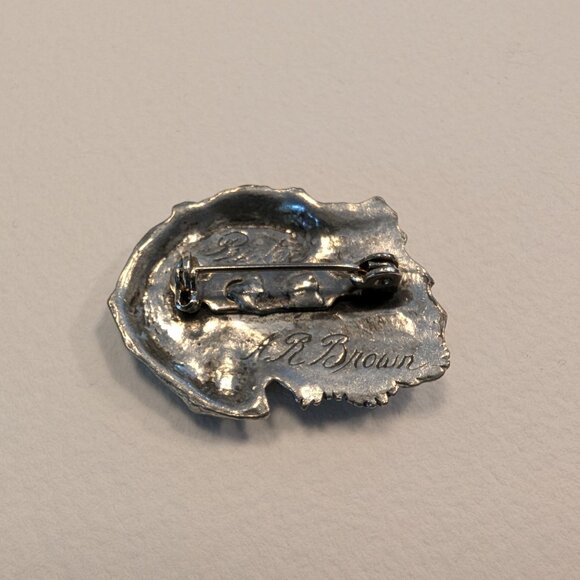 collectible English pewter Spaniel pin - Picture 2 of 7